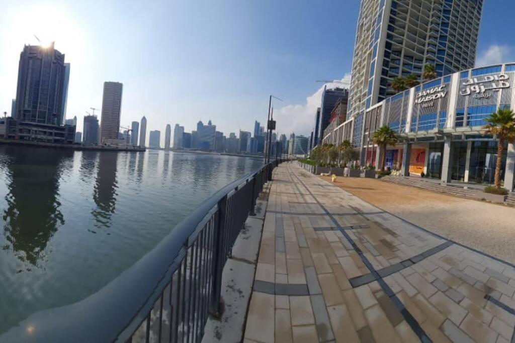 Winds Of The Canal By Lagom - Business Bay Dubai Exteriör bild